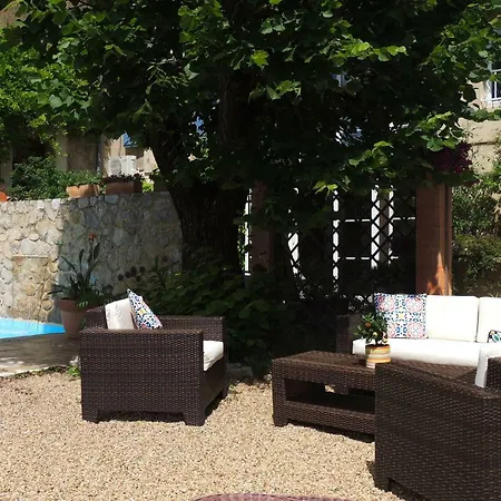 Maison Etoile * Neffies